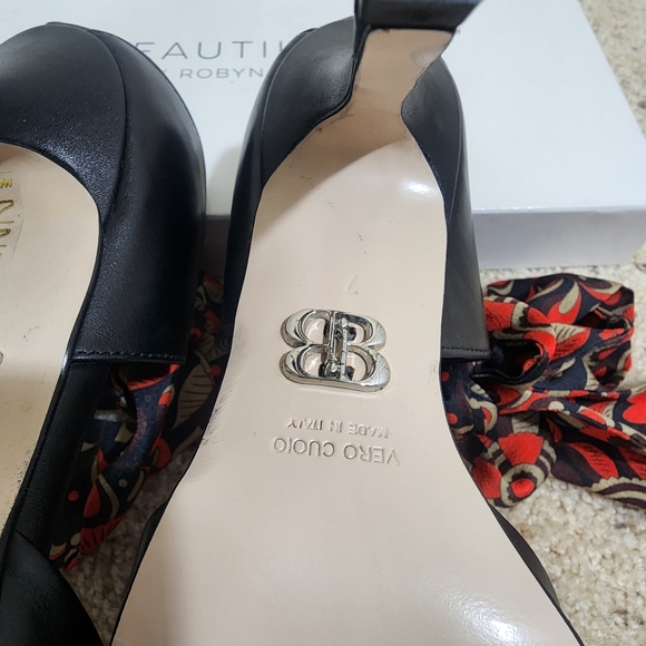 NIB  BEAUTIISOLES BY ROBYN SHREIBER - Picture 6 of 16